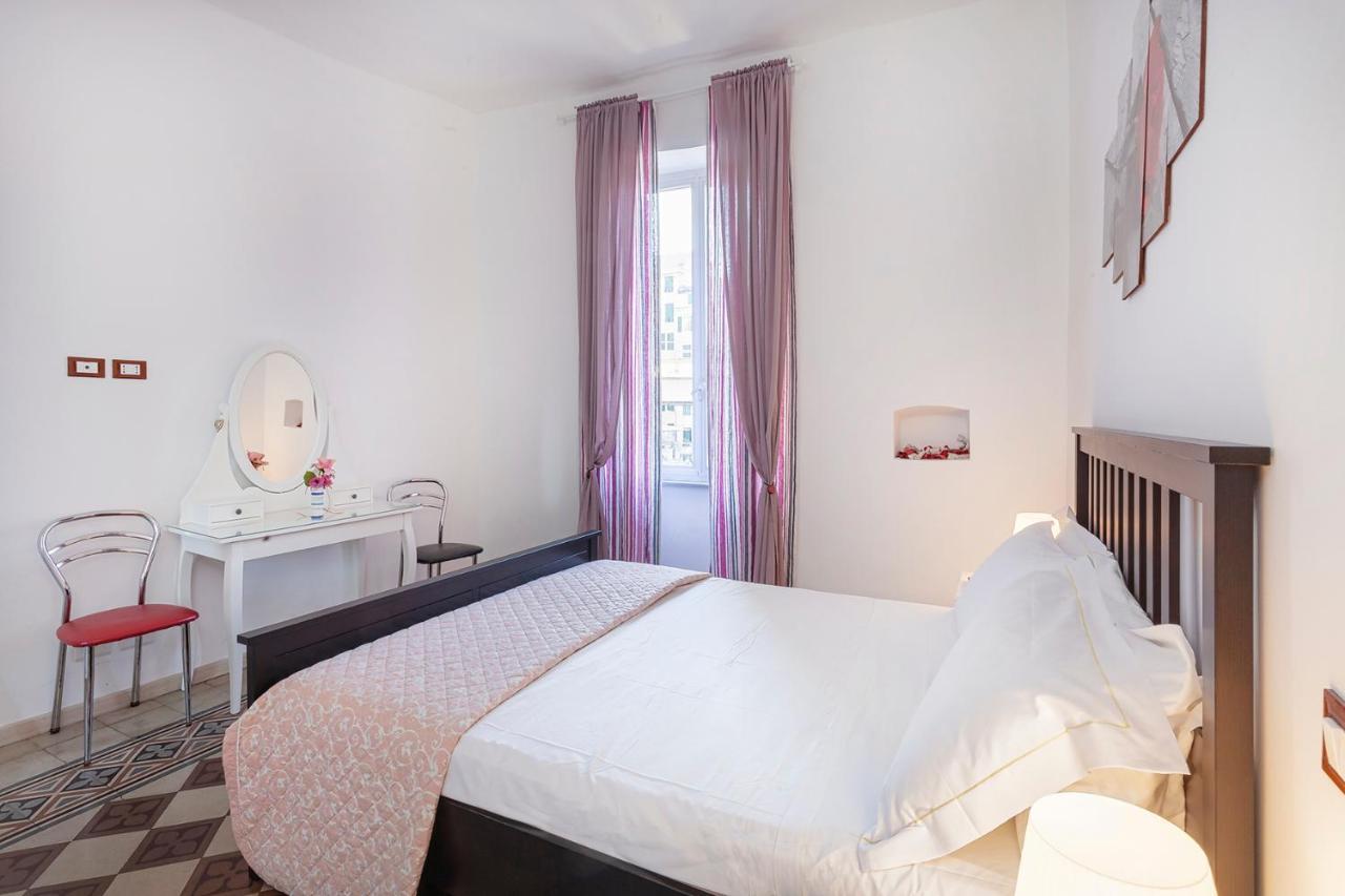 Apartment Casa Rosa Al Molo By Wonderful Italy